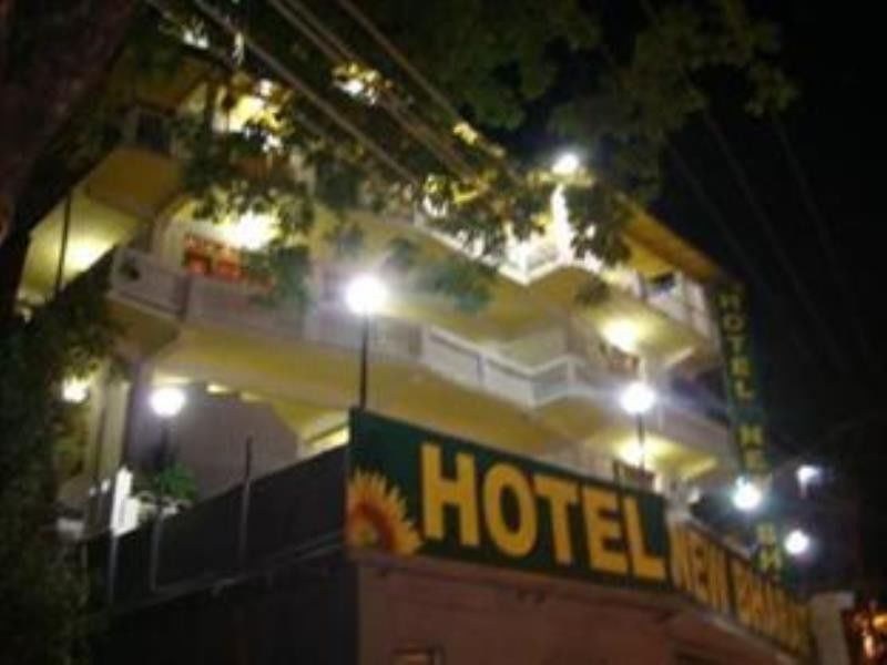 Bhīm Tāl Hotel New Bharat מראה חיצוני תמונה