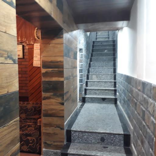 Bhīm Tāl Hotel New Bharat מראה חיצוני תמונה