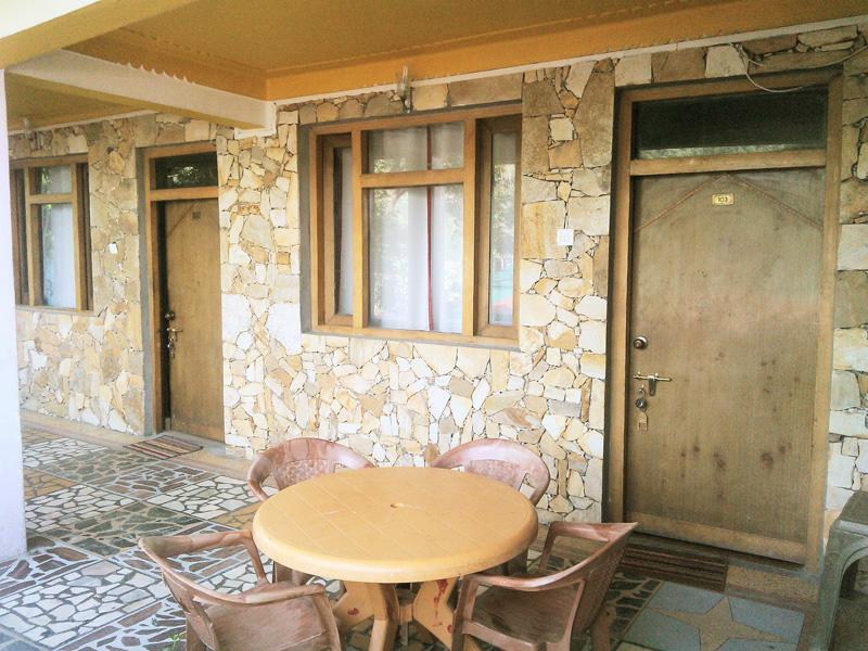 Bhīm Tāl Hotel New Bharat מראה חיצוני תמונה
